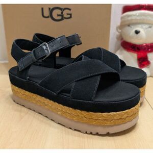 UGG Aubrey Ankle Strap Platform Black Suede Leather Sandals Women's Size 10 NIB